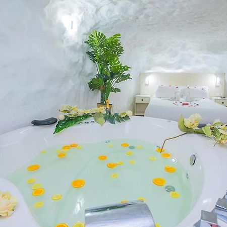 Casa Rural Las Colmenas 알칼라 델 후카르 외부 사진