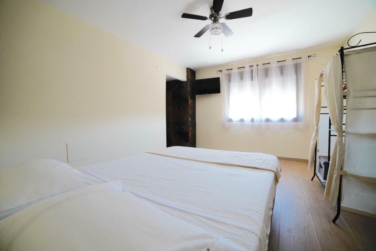 Casa Rural Las Colmenas 알칼라 델 후카르 외부 사진